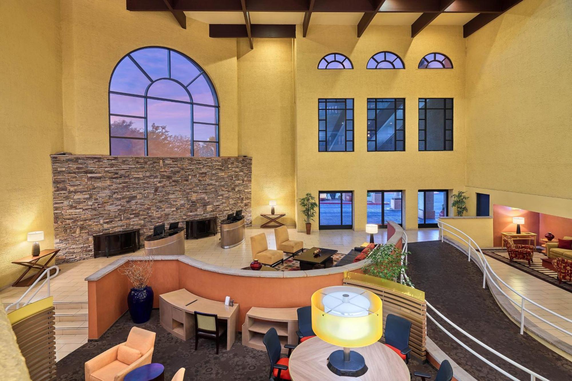 Sheraton Tucson Hotel & Suites Екстер'єр фото