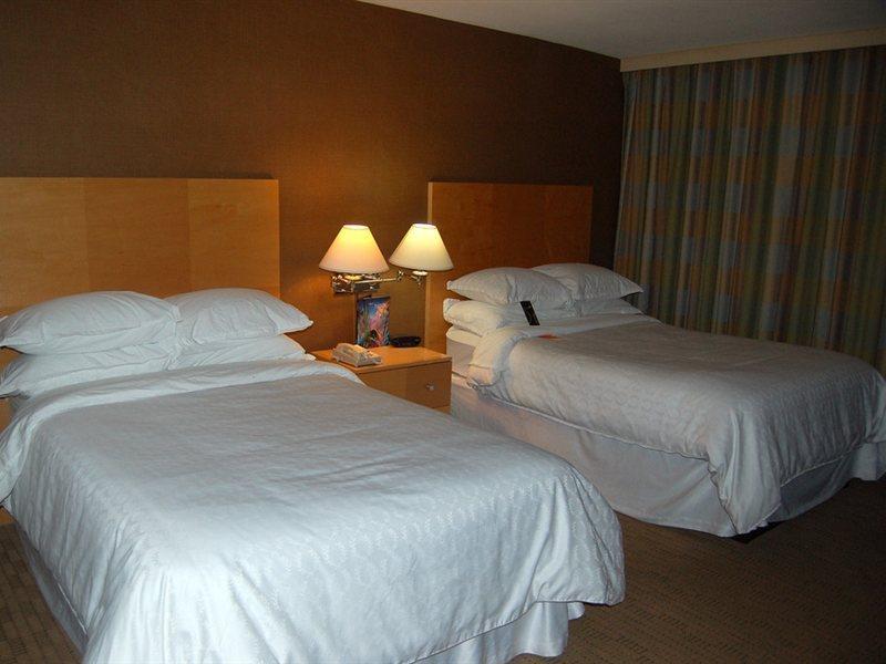 Sheraton Tucson Hotel & Suites Екстер'єр фото